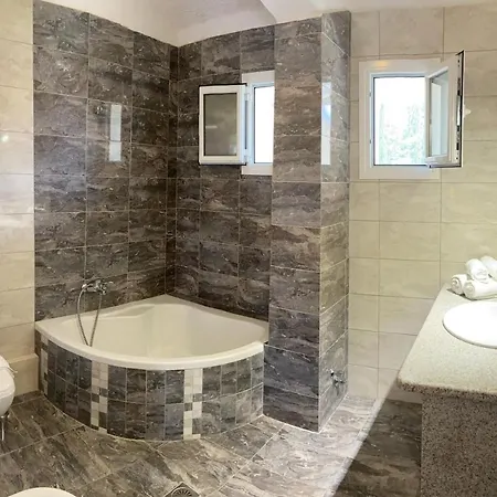 Poseidon 4* Spartià