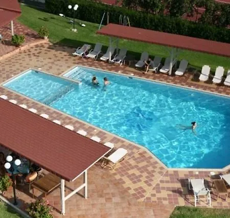 Aparthotel Poseidon 4*