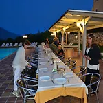 Poseidon Lägenhetshotell 4*