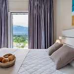 Poseidon Ξενοδοχείο με διαμερίσματα 4*