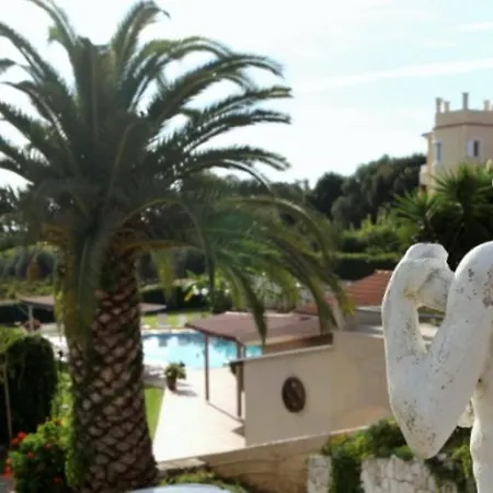 Poseidon Aparthotel